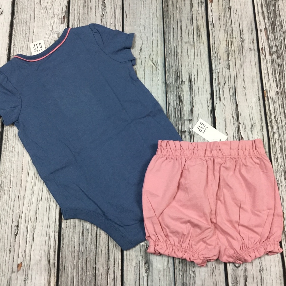 Gap Girls 0 3 Month Pink Shorts Outfit - Picture 4 of 5